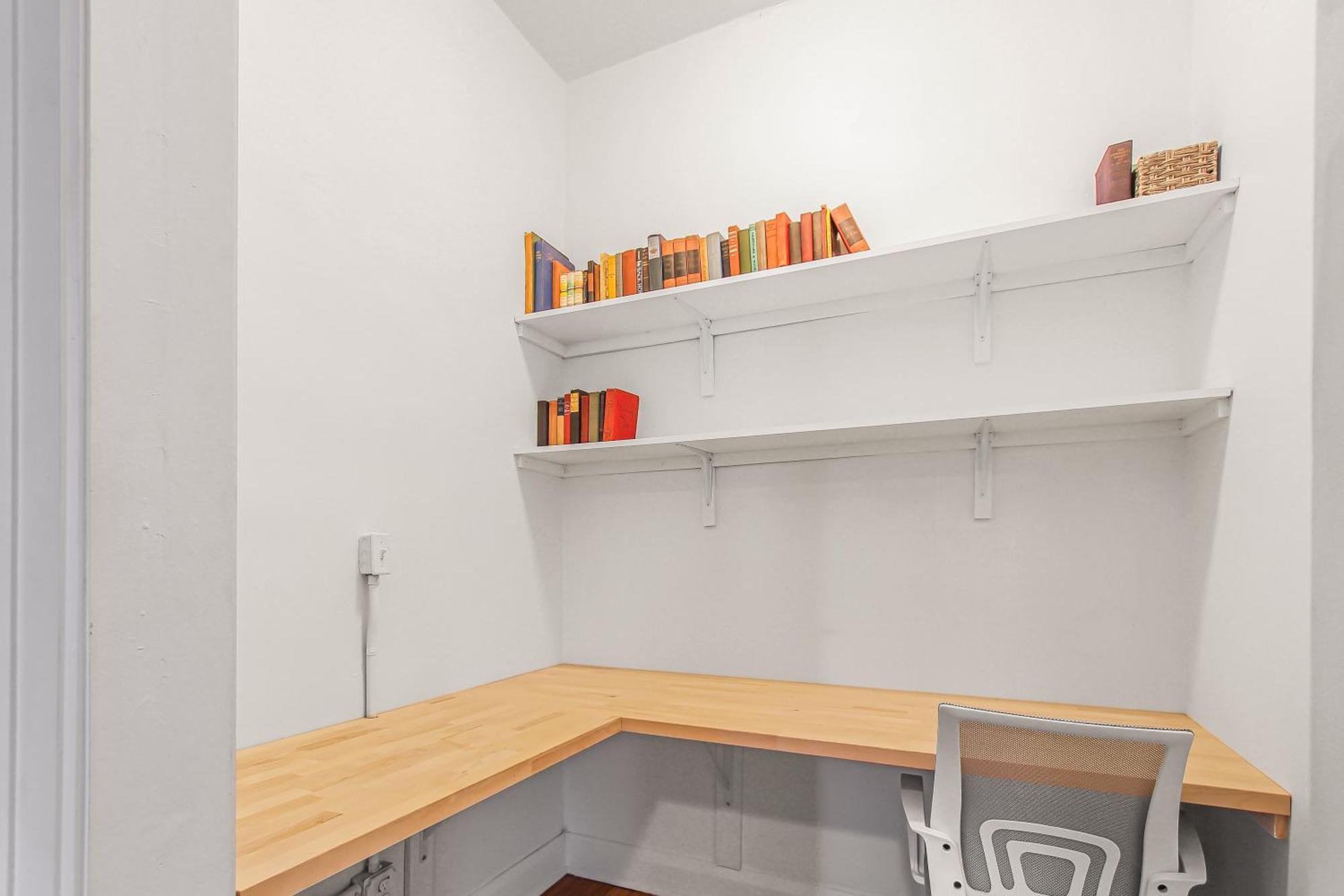 Apartahotel Library Square